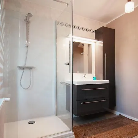 Juliette Ставело